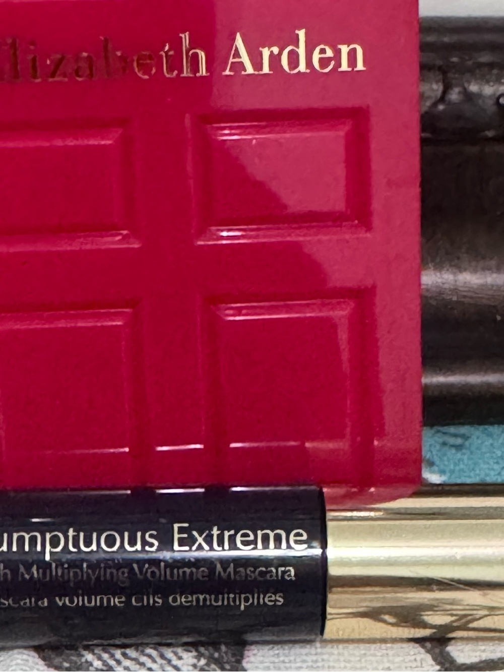 4) Elizabeth Arden Bundle - Picture 6 of 8